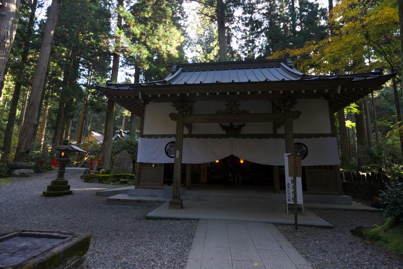 御岩神社の斎神社